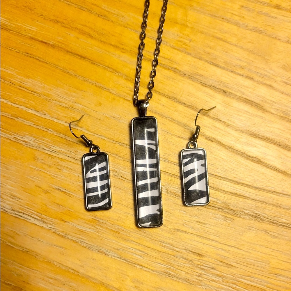 Necklace and Earring Set